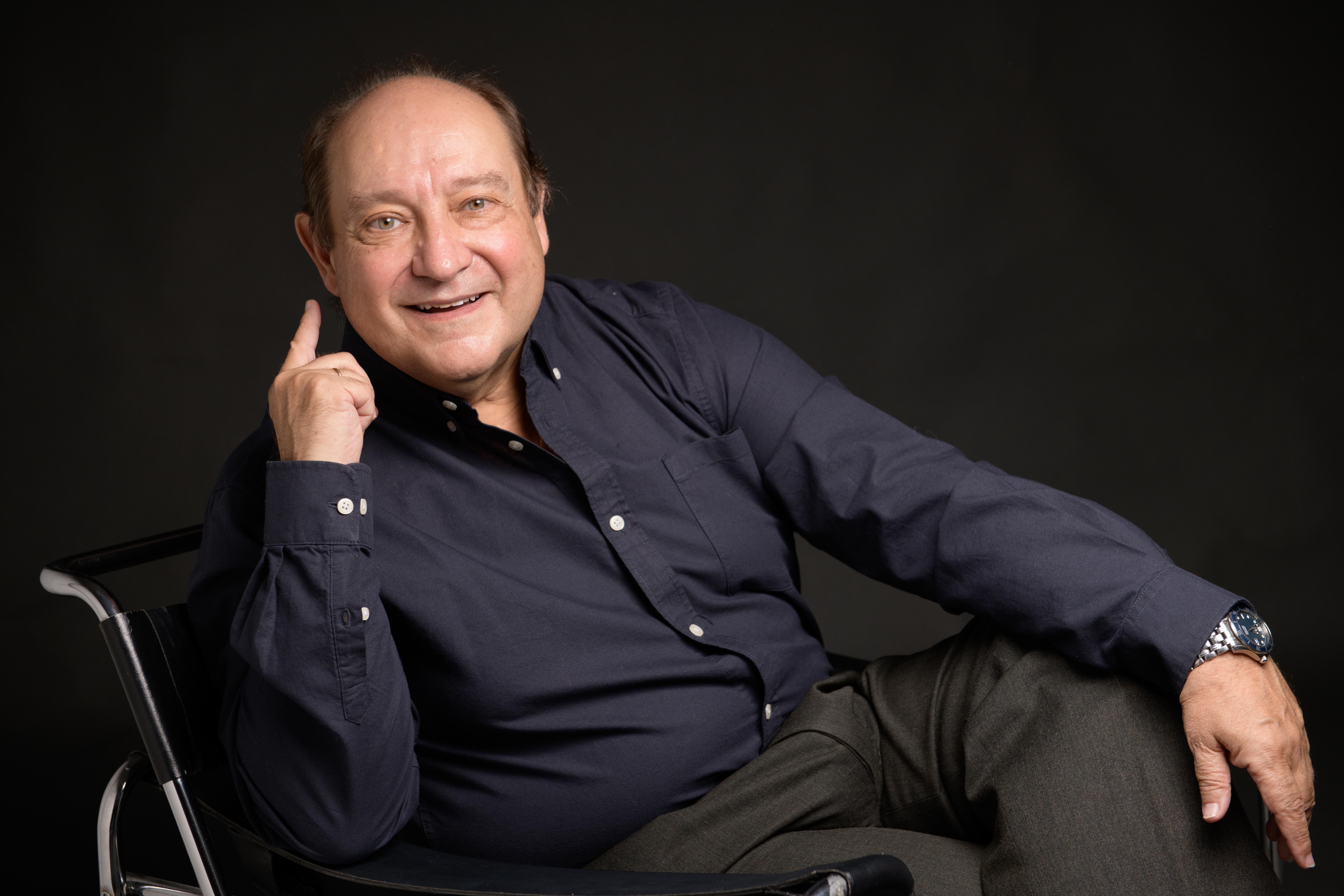 CARLOS DE BENITO